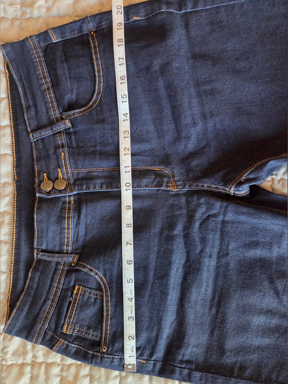 Women's Dark Jean Shorts - Picture 8 of 8